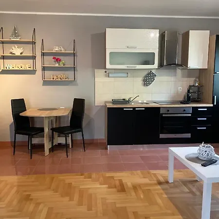 Loren Appartement *